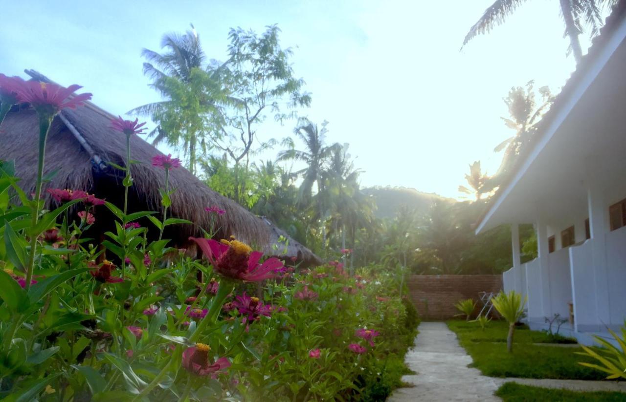 Chemel Homestay Kuta  Exteriör bild