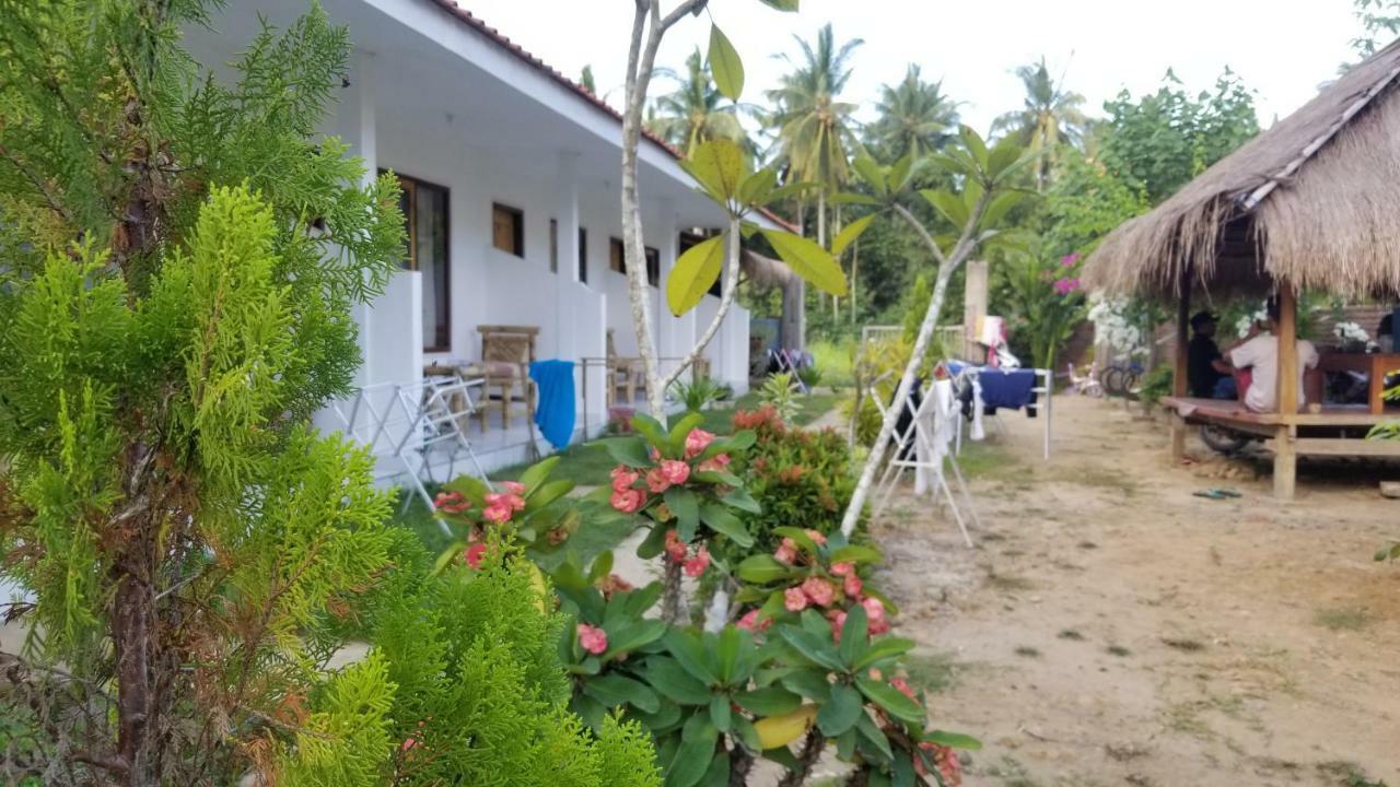 Chemel Homestay Kuta  Exteriör bild